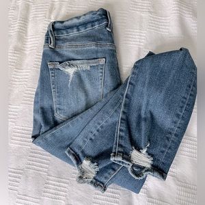 Good American Distressed Jeans - 8/29